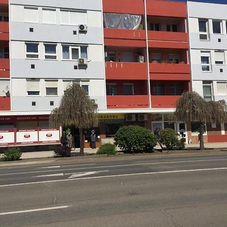 Marika Apartman Hajduszoboszlo Exterior photo